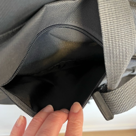 Gray Backpack utility - Picture 5 of 6